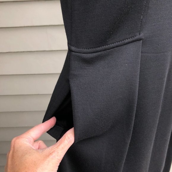 ST. JOHN CAVIAR Exposed Back Zipper Sleeveless Black Midi Shift Dress Pockets 12 - Picture 8 of 16